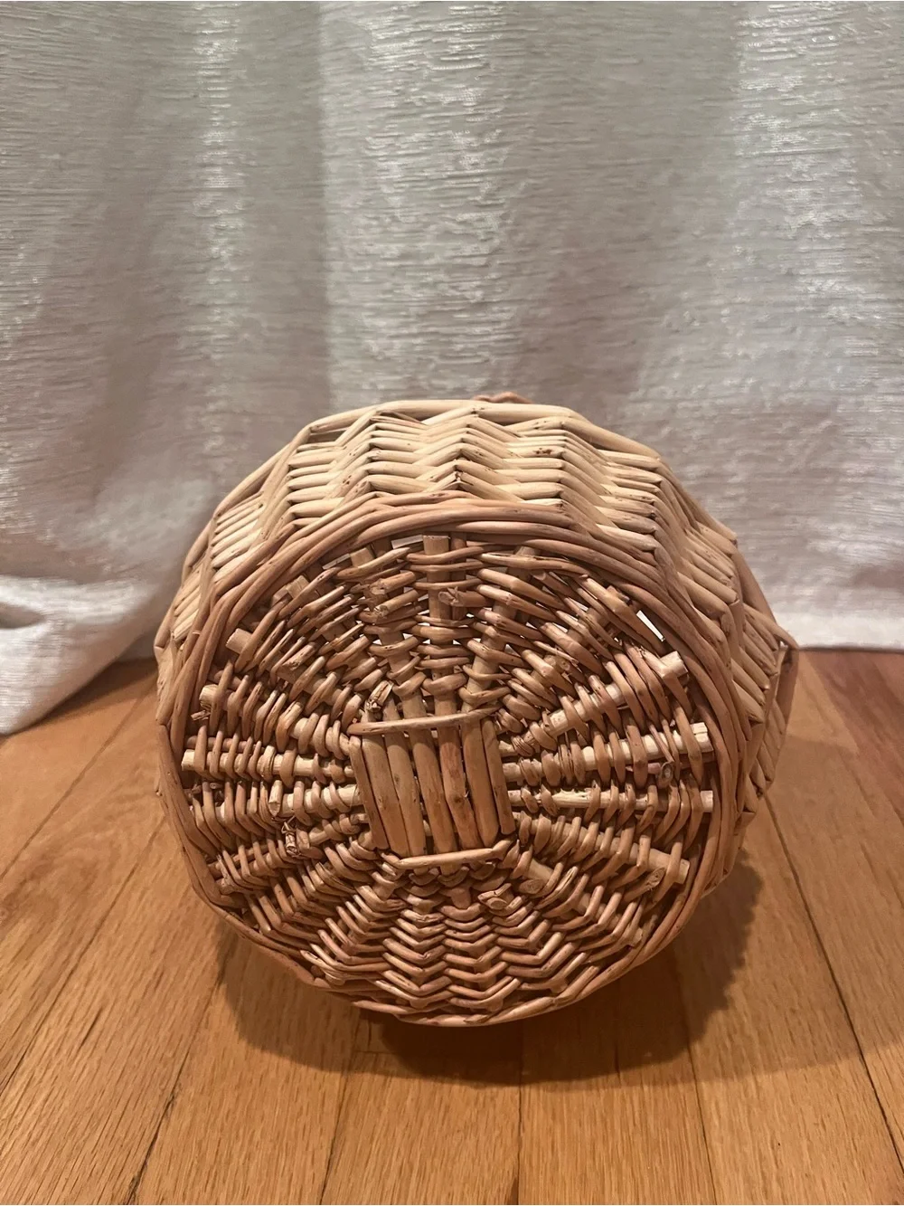 Vintage Wicker Market Basket Round Handwoven Rattan Boho Farmhouse Decor Handle!